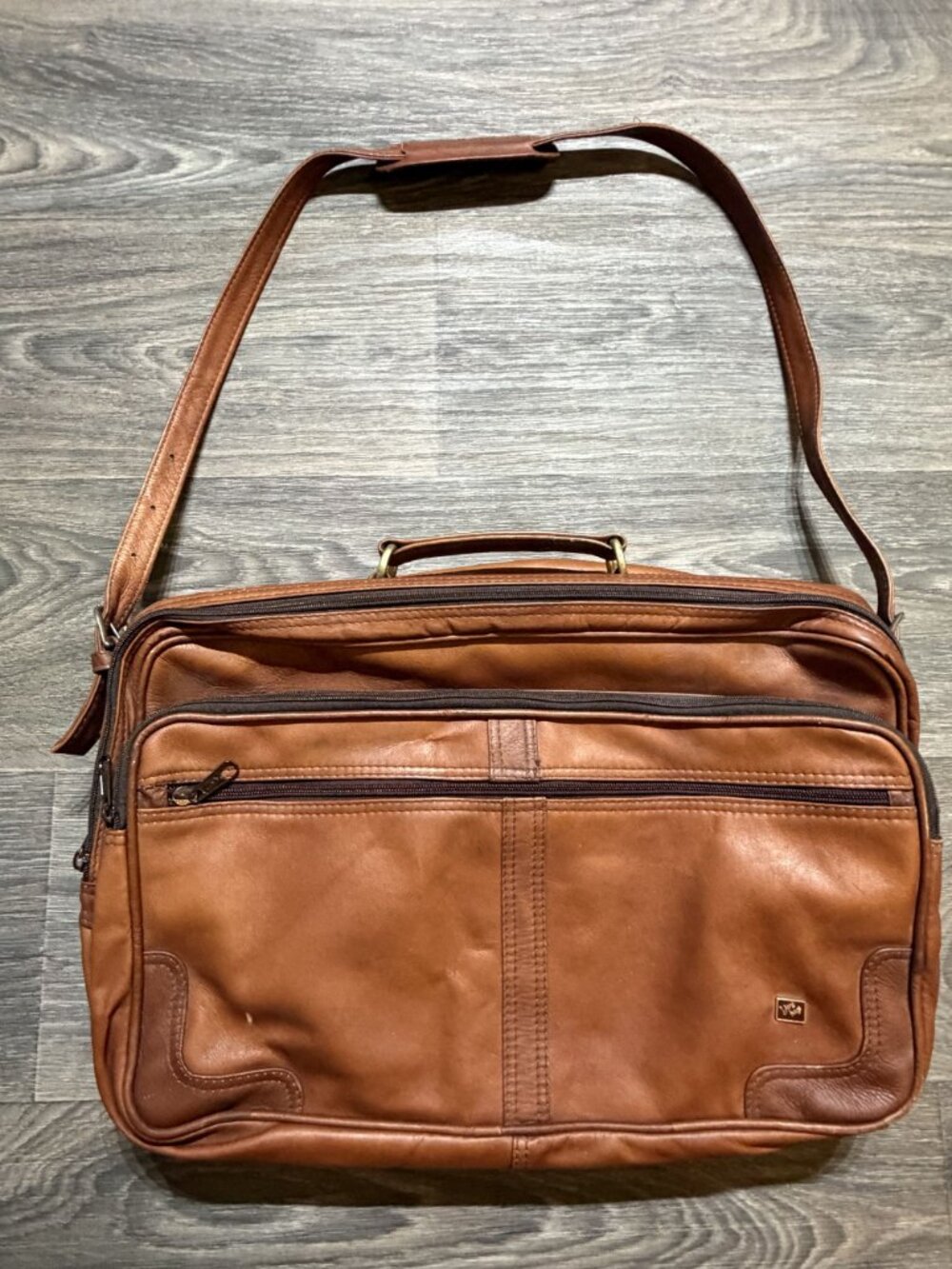 Yury Bags Colombian Leather Briefcase Messenger Crossbody Satchel Cognac Vintage